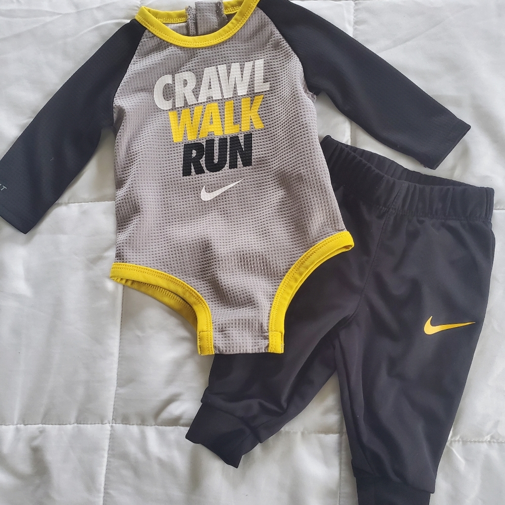 Bodysuit and jogger pant set